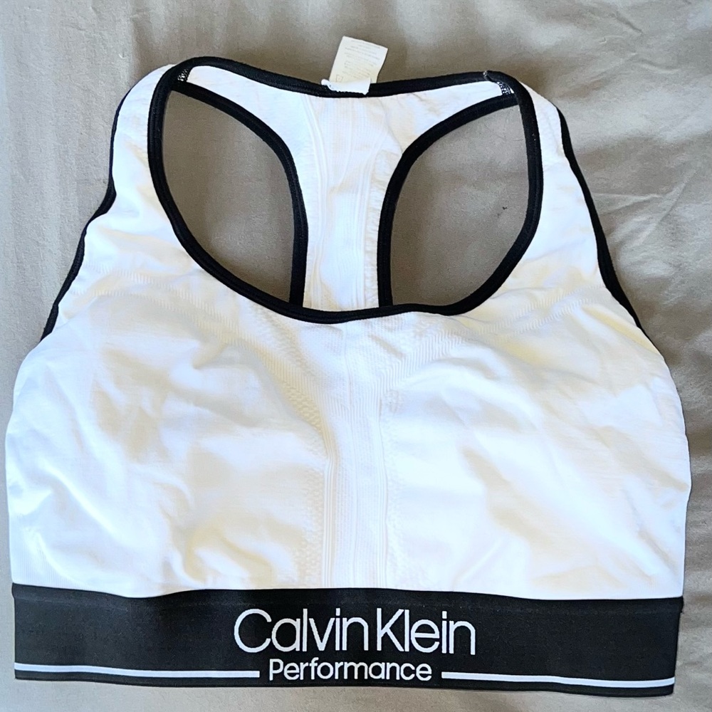 Calvin Klein Performance Medium Impact Moisture Wicking Sports Bra